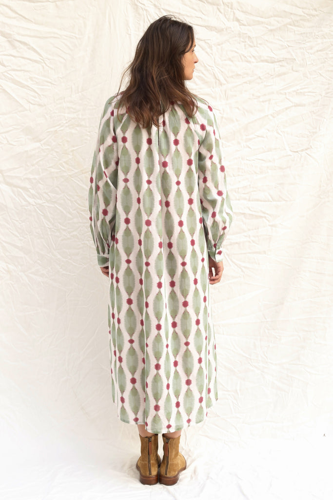 ample-coton-robe-manches-longues-imprimee