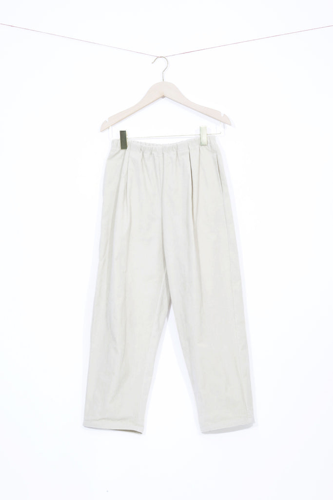 blanc-velours-pantalon-lin-elastique-confortable