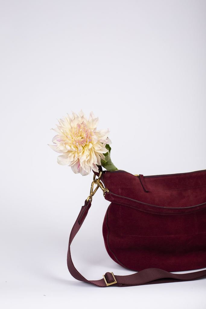 velours-veau-sac-bandouliere-boucles