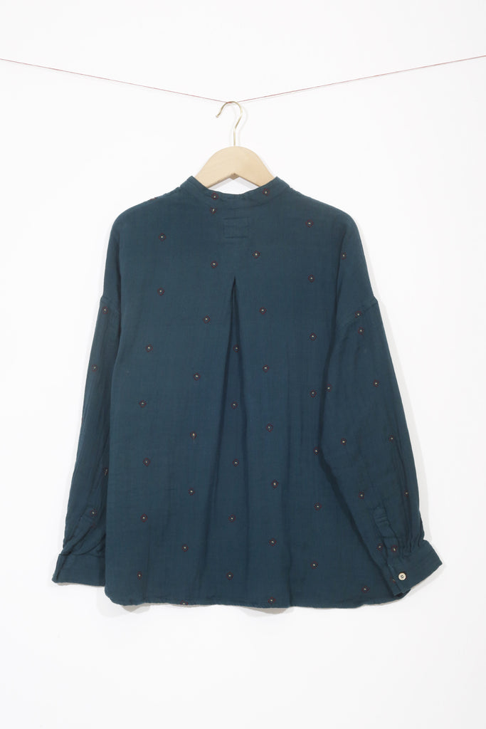 broderie-dos-blouse-ample-manches-longues-