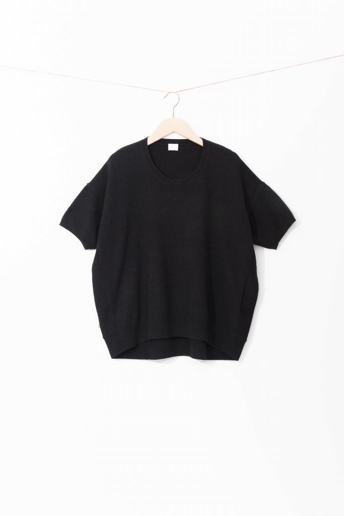 pull-cachemire-manches-courtes-col-rond-ample