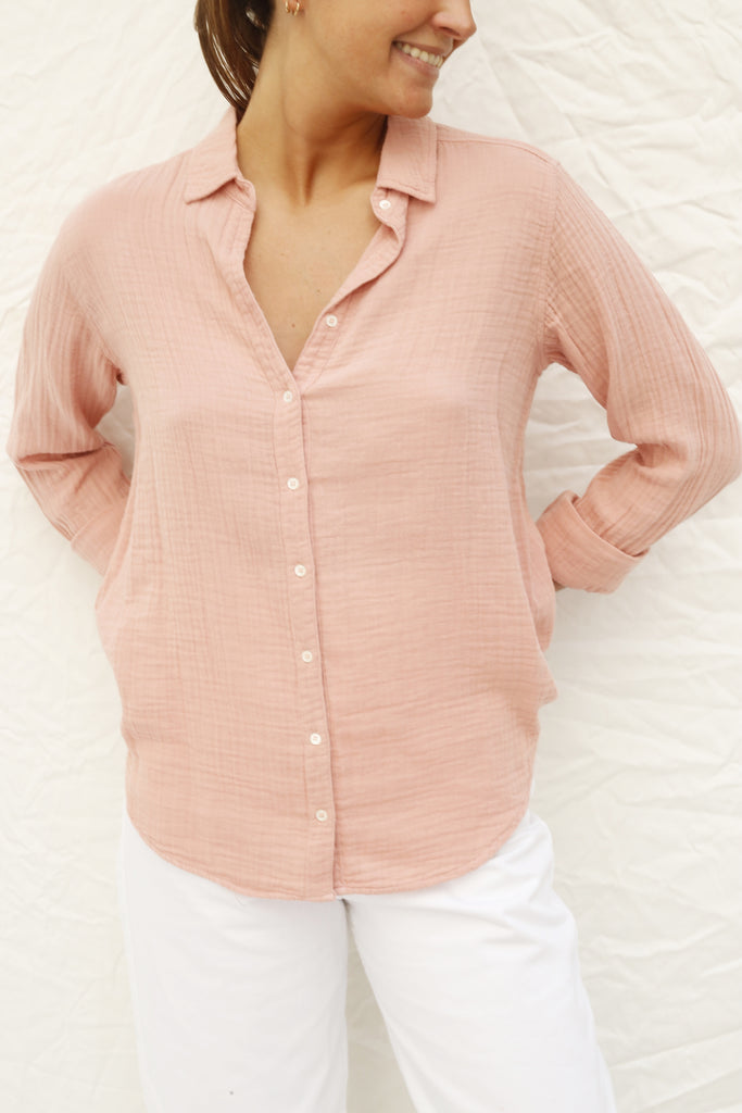 chemise-confortable-coton-coupe-droite-boutons